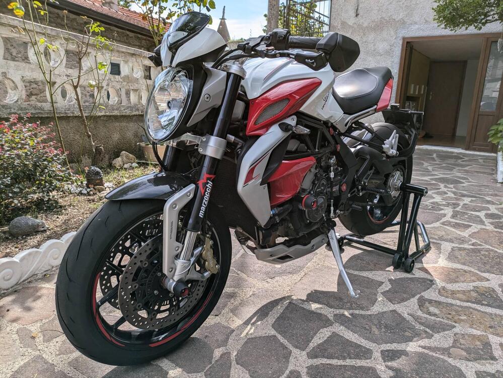 MV Agusta Dragster 800 (2014 - 19) (5)