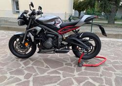 Triumph Street Triple RS (2020 - 22) usata