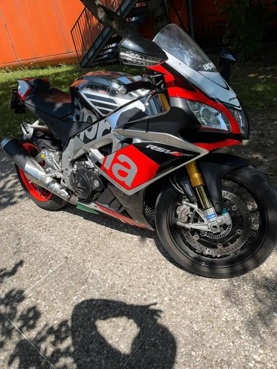 Aprilia RSV4 Factory APRC ABS (2011 - 15) (2)