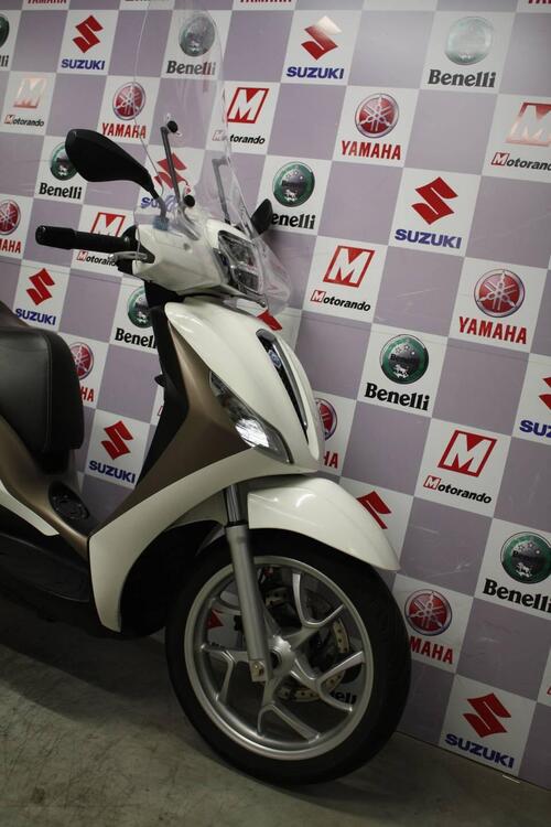 Piaggio Medley 125 ABS (2021 - 24) (3)