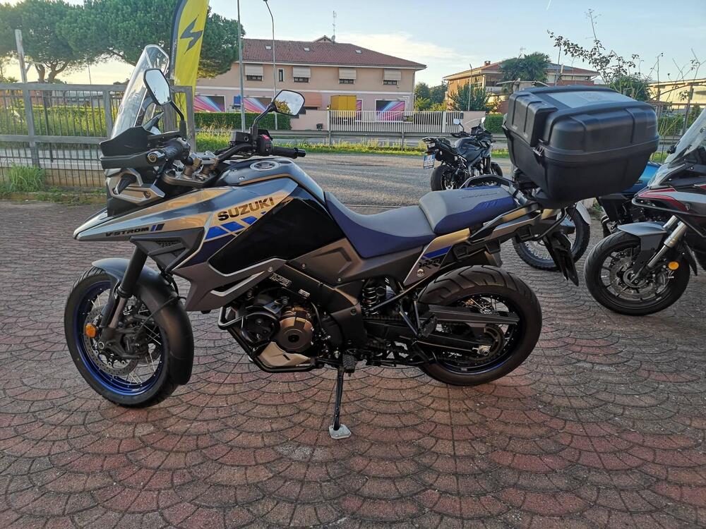 Suzuki V-Strom 1050XT (2020 - 23) (2)