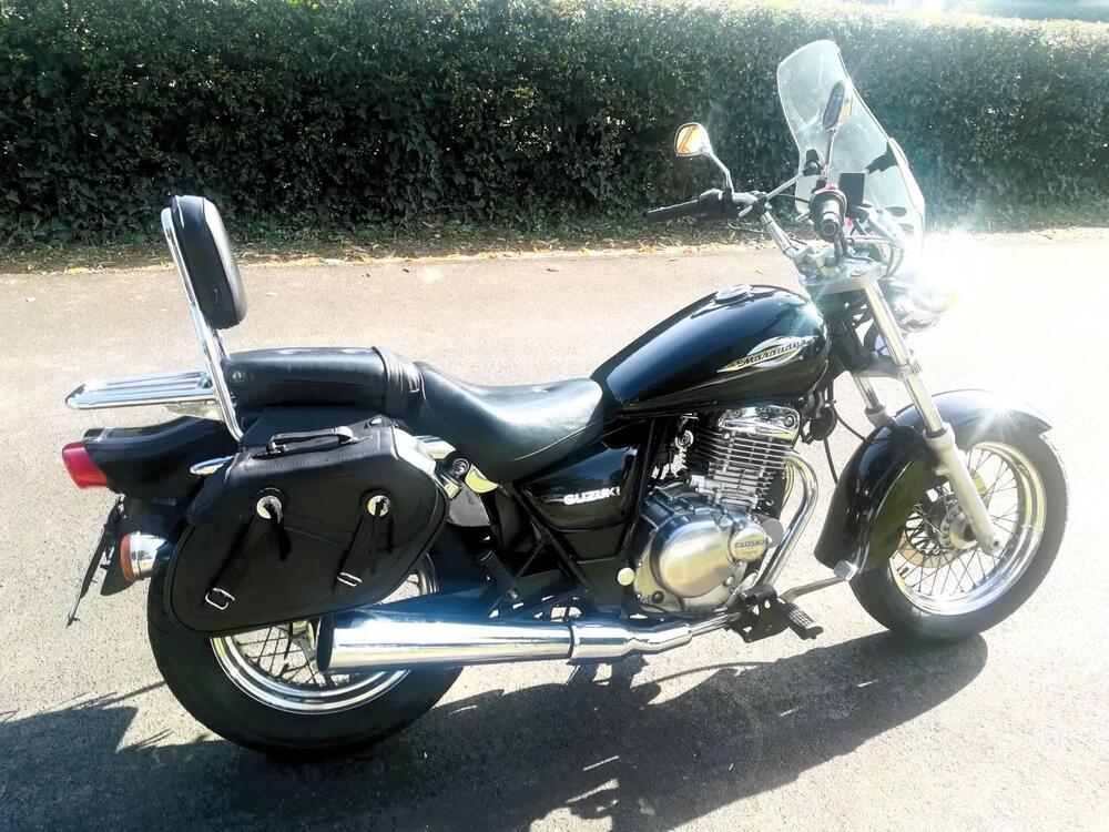 Suzuki Marauder GZ 250 (2)