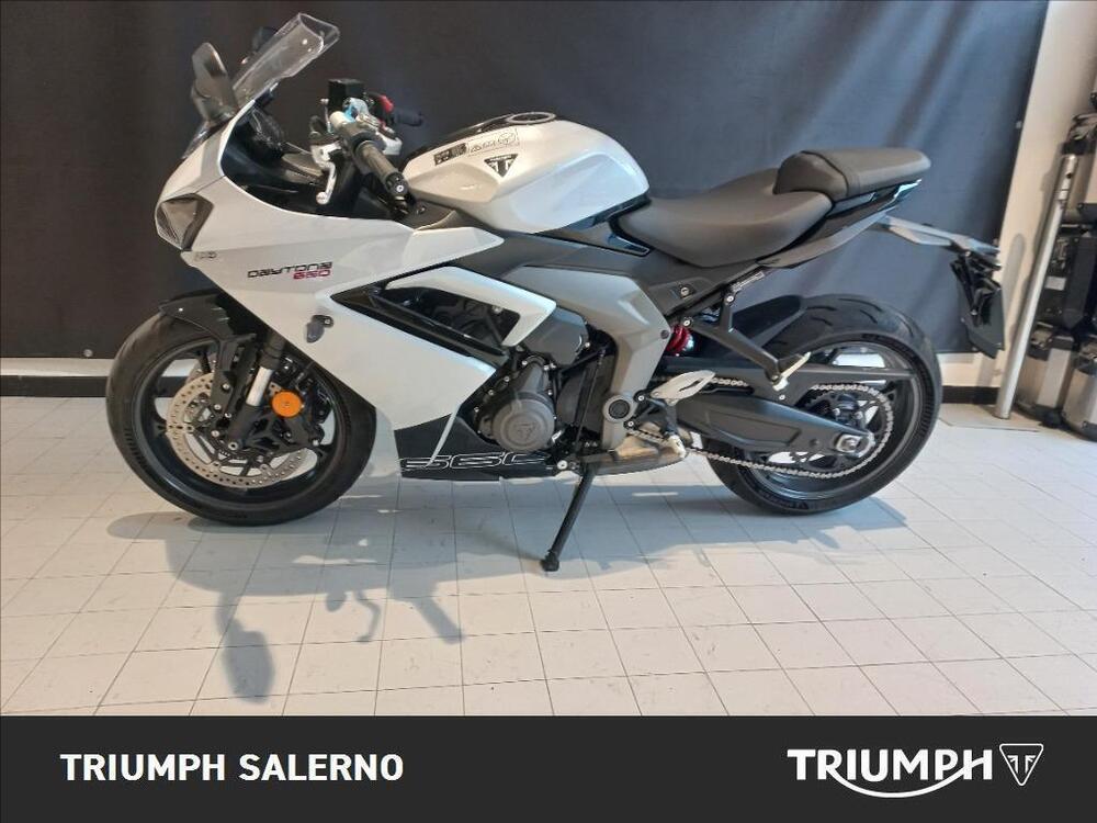 Triumph Daytona 660 (2024) (2)