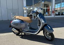 Vespa GTS 300 (2017 - 18) usata