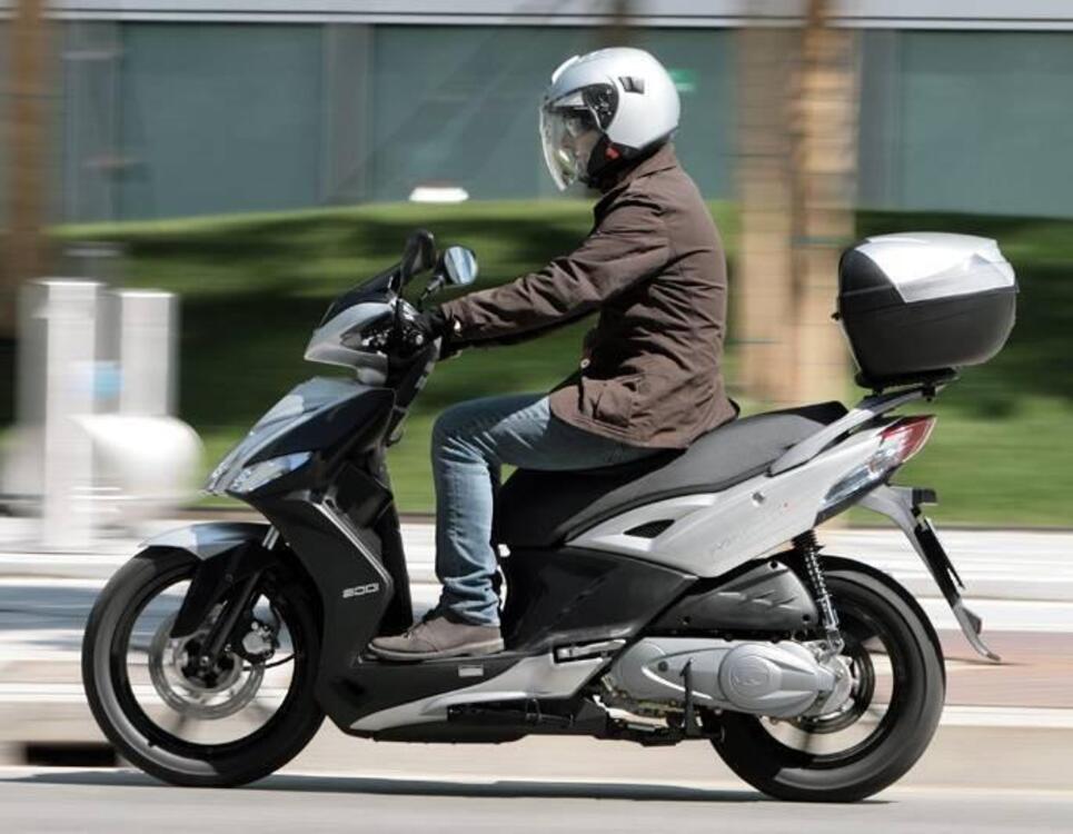 Kymco Agility 200i R16 + (2021 - 24) (2)