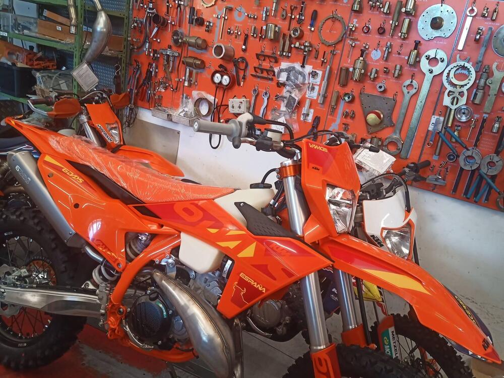 KTM EXC 250 Six Days (2025)