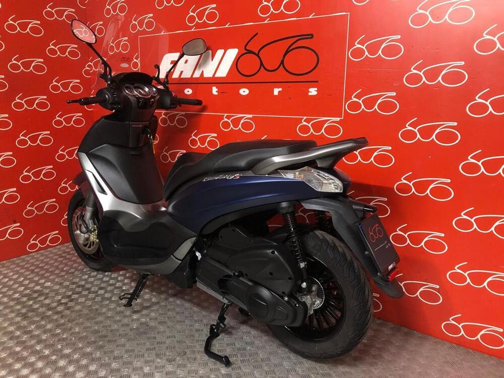 Piaggio Beverly 300 S (2021) (4)