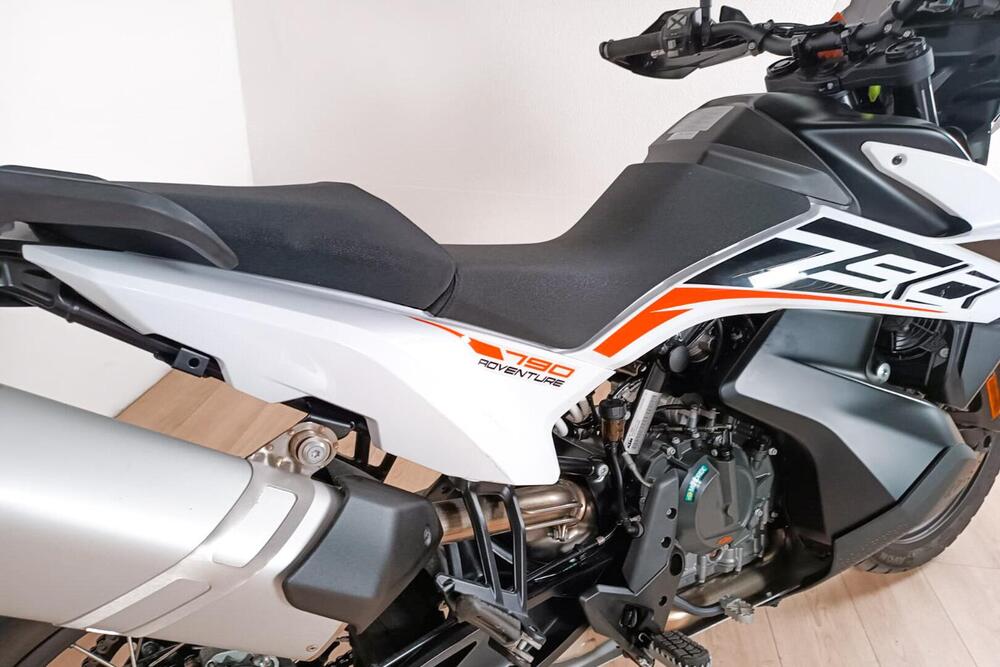 KTM 790 Adventure (2019 - 20) (4)