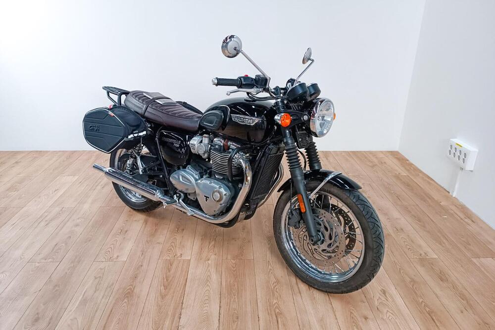 Triumph Bonneville T120 (2016 - 20) (2)