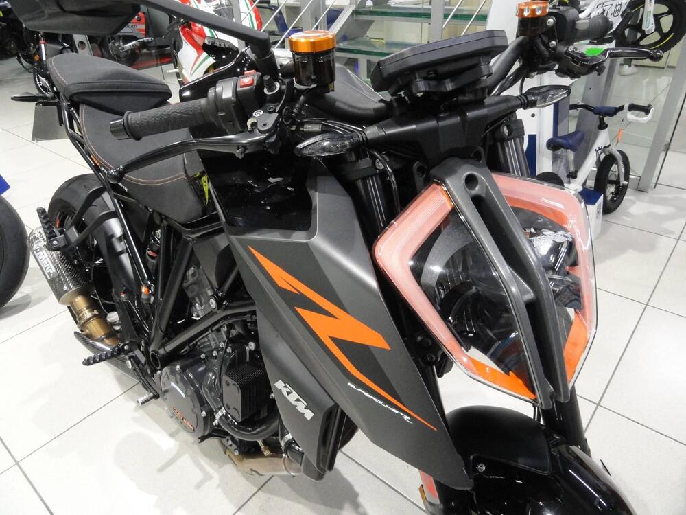 KTM 1290 Super Duke R ABS (2017 - 18) (3)