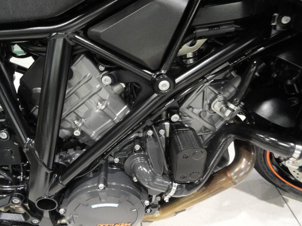 KTM 1290 Super Duke R ABS (2017 - 18) (4)