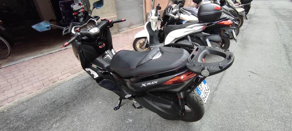 Yamaha X-Max 300 Iron Max (2019 - 20)