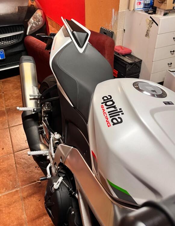 Aprilia Tuono 1100 V4 (2021 - 24) (4)