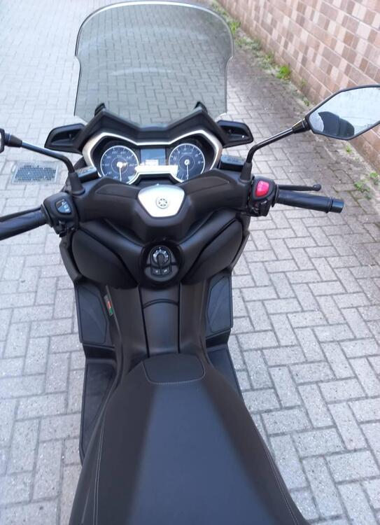 Yamaha X-Max 300 (2021 - 24) (4)