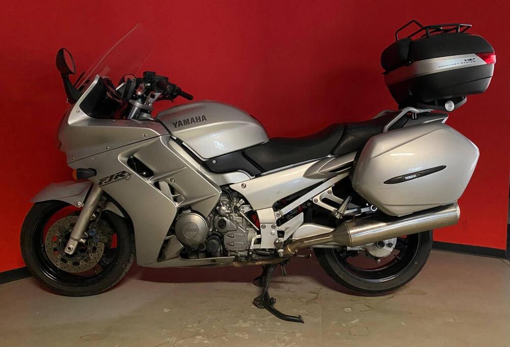 Yamaha FJR 1300 (2001 - 03) (4)