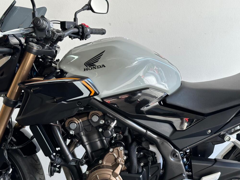 Honda CB 500 F (2022 - 23) (4)