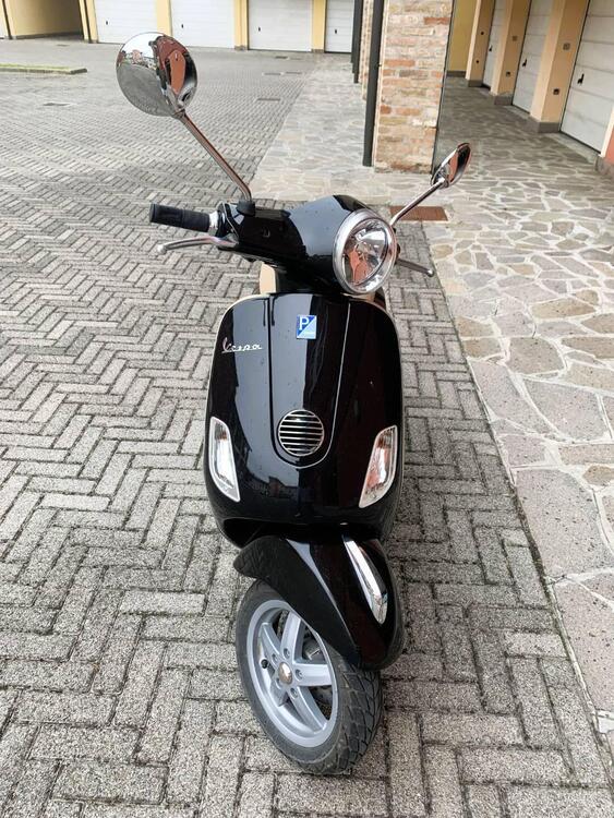 Vespa LX 50 4T (2009 - 14) (2)