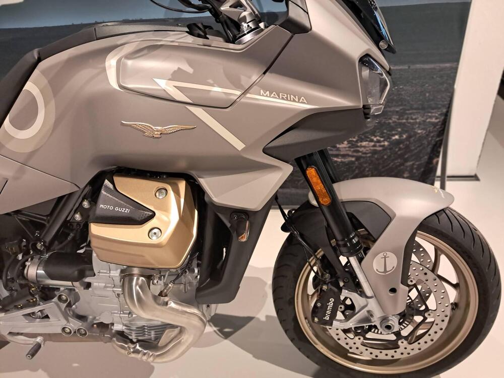 Moto Guzzi V100 Mandello Aviazione Navale (2023 - 24) (3)