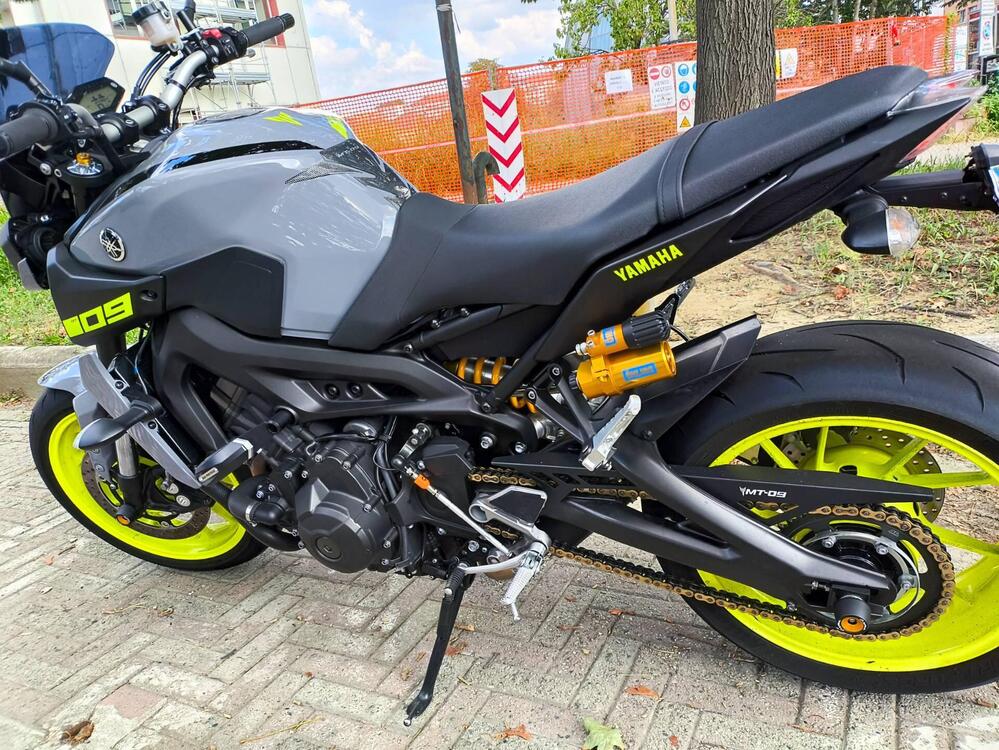 Yamaha MT-09 (2017 - 20) (2)