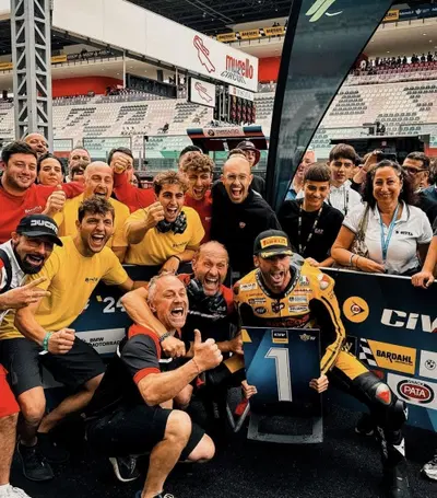 Luca Salvadori vincer&agrave; il National Trophy 1000. Il gesto di Pistard: "Questo Campionato &egrave; tuo e lo sar&agrave; per sempre"