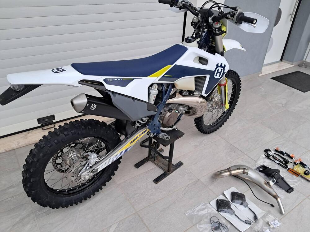 Husqvarna TE 300i (2021) (5)