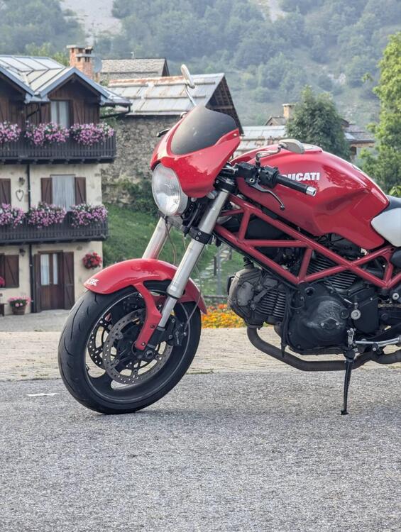 Ducati Monster 695 (2006 - 08) (5)