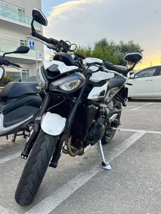 Triumph Street Triple 765 R (2023 - 24) (5)