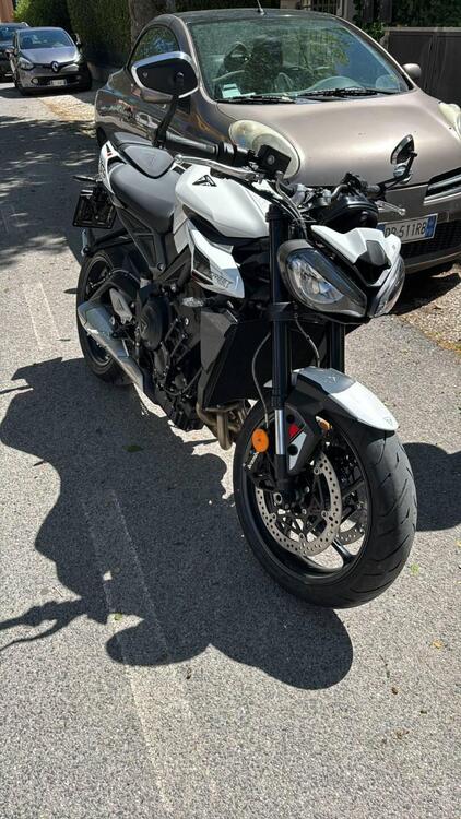 Triumph Street Triple 765 R (2023 - 24) (3)