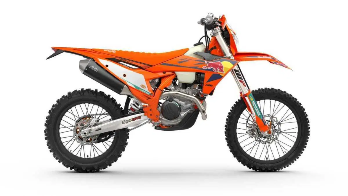  KTM EXC Champions Edition 2025, in concessionaria da ottobre 2024 (9)