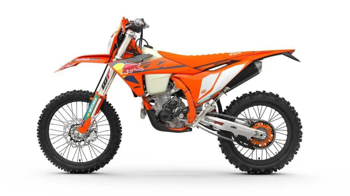  KTM EXC Champions Edition 2025, in concessionaria da ottobre 2024 (11)