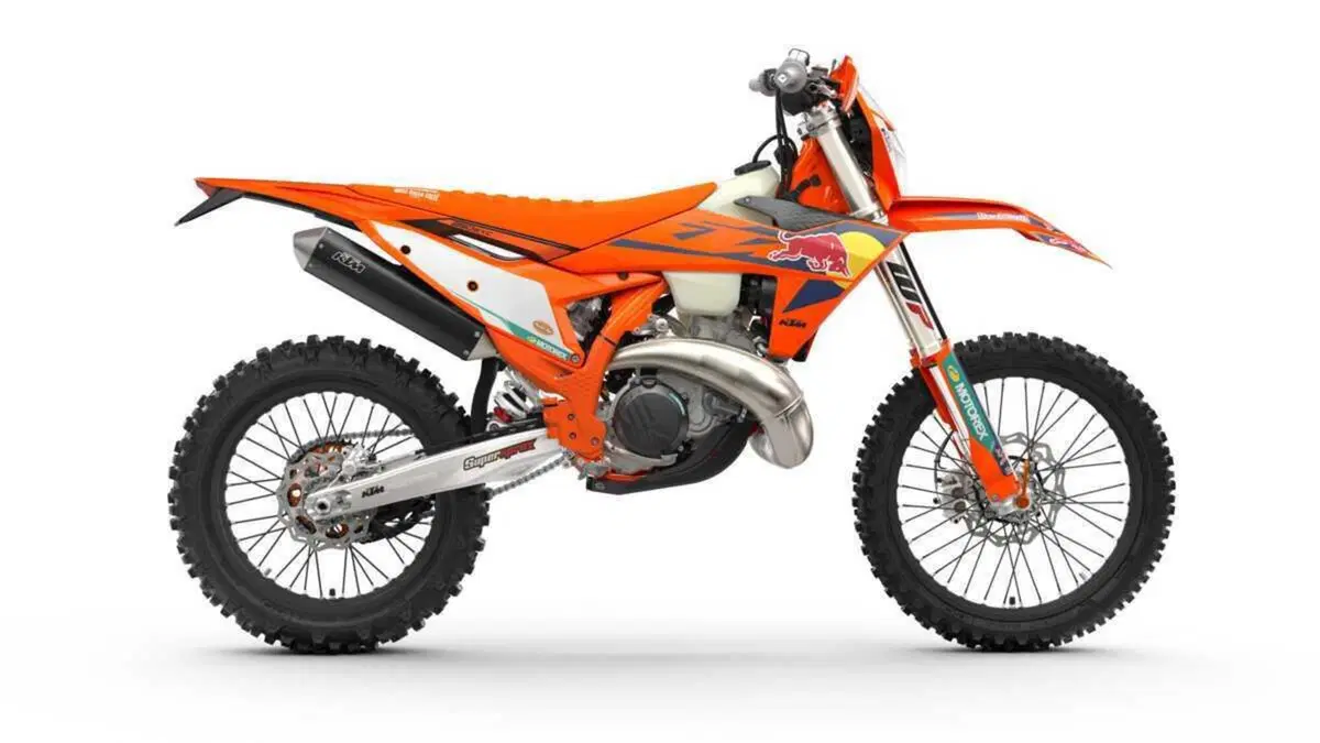  KTM EXC Champions Edition 2025, in concessionaria da ottobre 2024 (18)