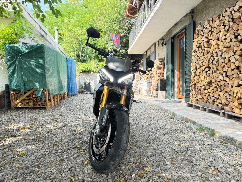 Triumph Speed Triple 1200 RS (2021 - 24) (2)