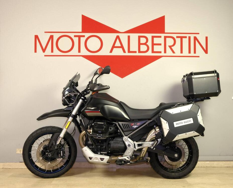 Moto Guzzi V85 TT Travel (2021 - 23) (2)