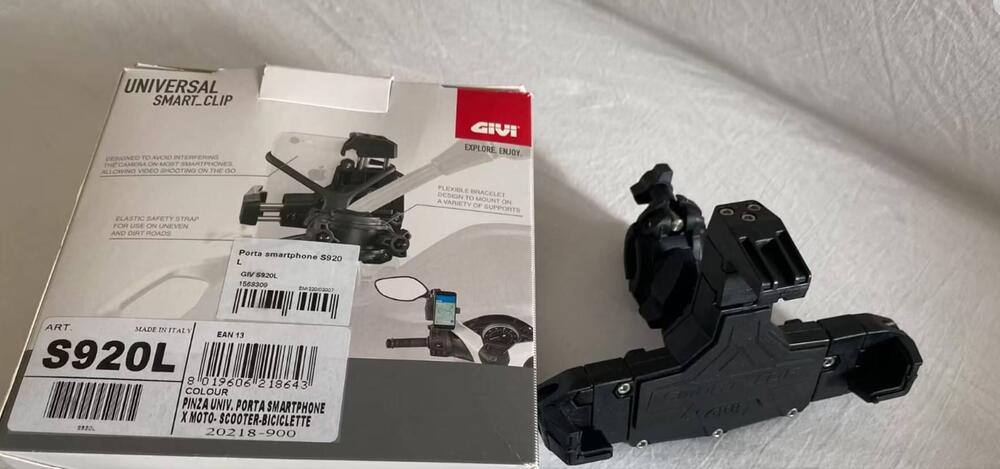 Givi - Smart Clip L - S920L