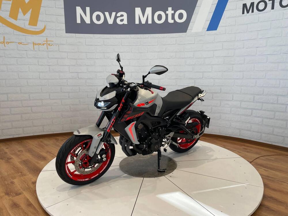 Yamaha MT-09 (2017 - 20) (3)