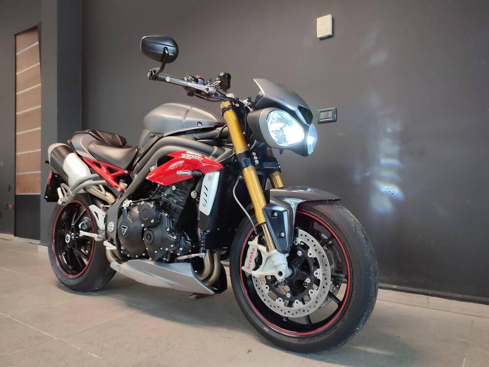 Triumph Speed Triple 1050 R ABS (2016 - 17) (5)