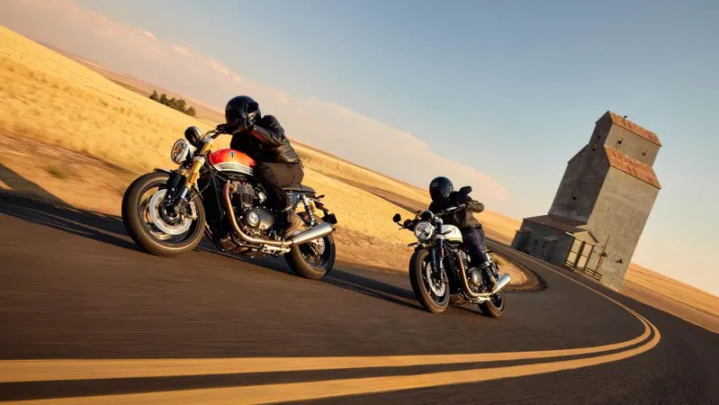 Triumph Speed Twin 2025 e Speed Twin RS, nelle concessionarie da gennaio 2025 [VIDEO]