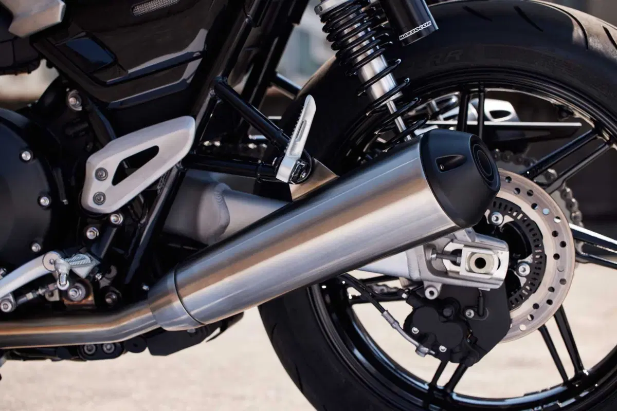 Triumph Speed Twin 2025 e Speed Twin RS, arrivano a dicembre 2024 (11)
