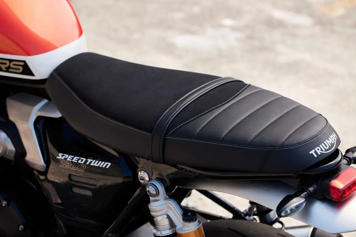 Triumph Speed Twin 2025 e Speed Twin RS, arrivano a dicembre 2024 (5)