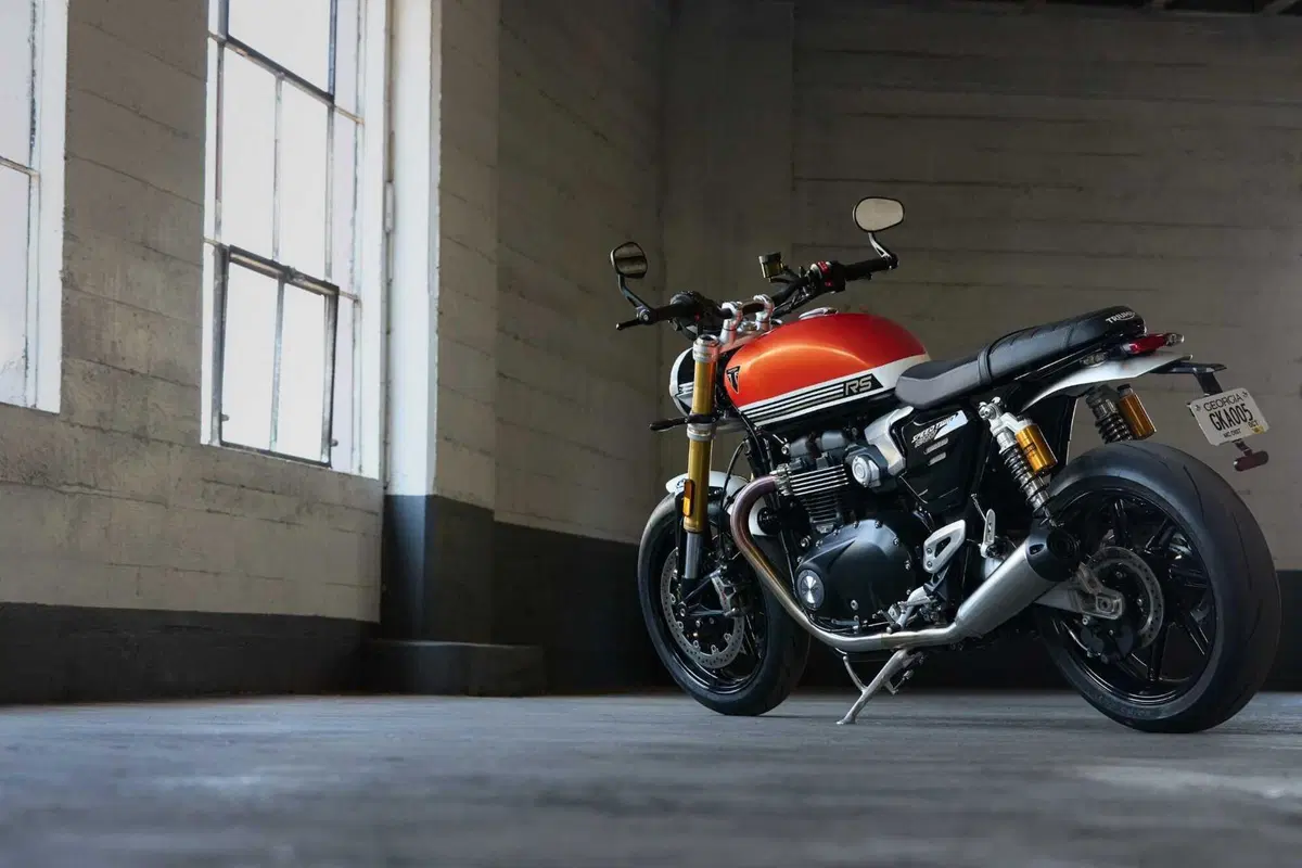 Triumph Speed Twin 2025 e Speed Twin RS, arrivano a dicembre 2024 (8)