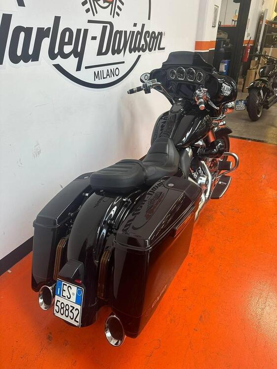 Harley-Davidson 117 Street Glide (2018 - 20) - FLHXSE (2)