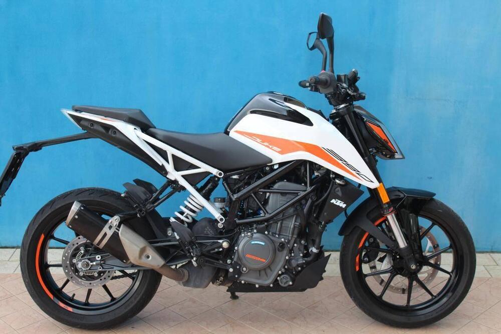 KTM 390 Duke ABS (2012 - 16) (2)