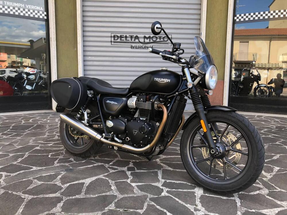 Triumph Street Twin 900 (2017 - 18)