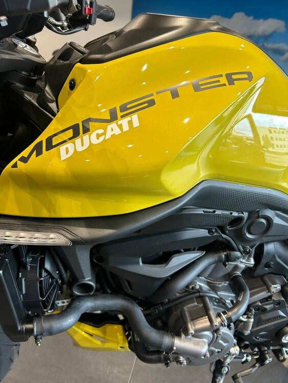 Ducati Monster 937 (2021 - 24) (4)