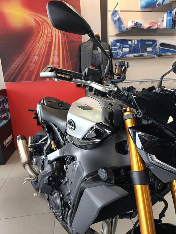 Yamaha MT-09 SP (2024 - 25) (3)