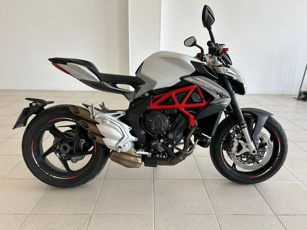 MV Agusta Brutale 800 (2020) (2)