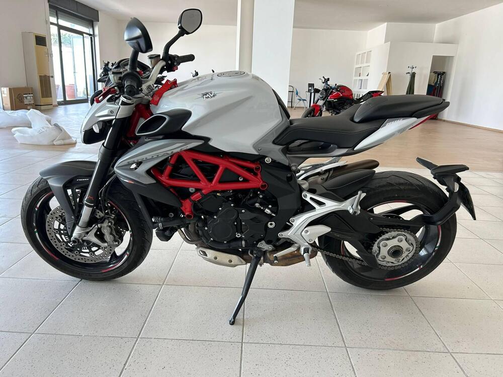 MV Agusta Brutale 800 (2020) (5)