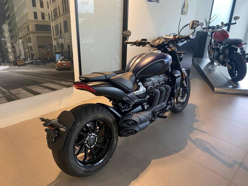 Triumph Rocket 3 Storm R (2024) (2)