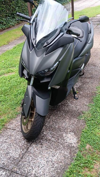 Yamaha X-Max 300 Tech Max (2020) (2)