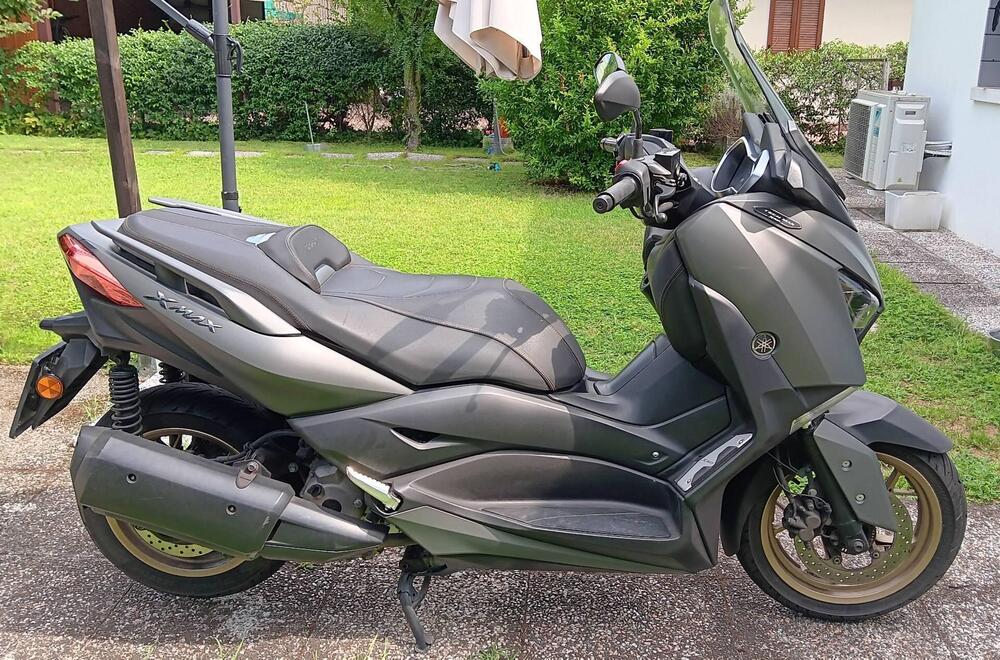 Yamaha X-Max 300 Tech Max (2020) (3)